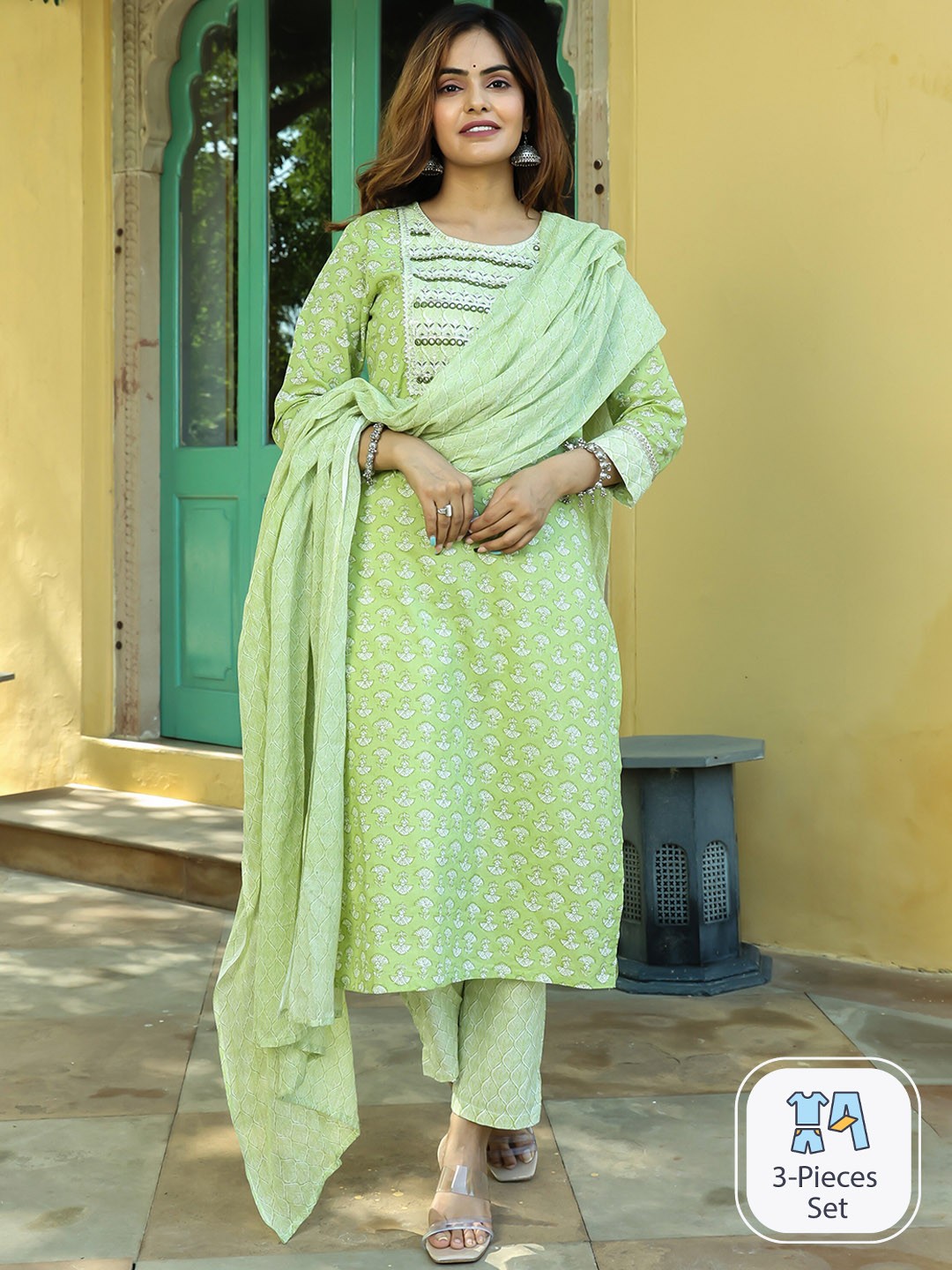 

misbis Floral Printed Thread Work Pure Cotton Kurta With Trousers & Dupatta, Green