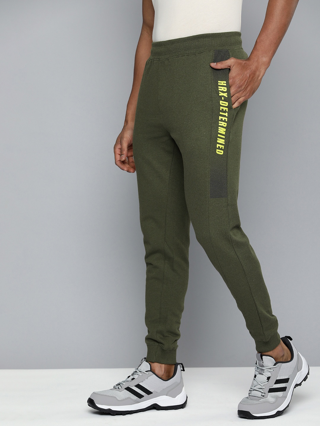 

HRX by Hrithik Roshan Men Typography Printed Joggers, Olive