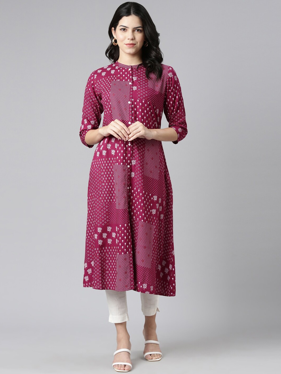 

Neerus Ethnic Motifs Printed A Line Kurta, Burgundy