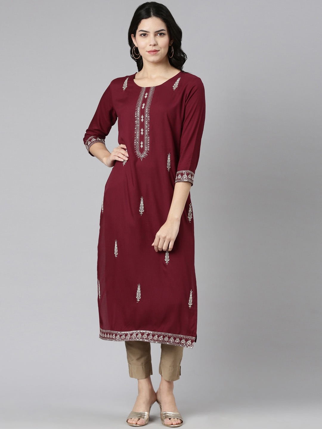 

Neerus Floral Embroidered Straight Kurta, Burgundy