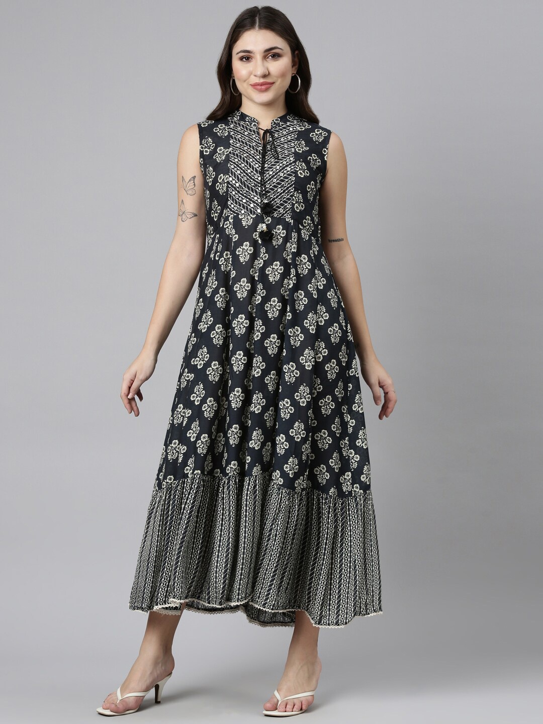 

Neerus Floral Printed Tie-Up Neck Cotton Ethnic Dress, Black