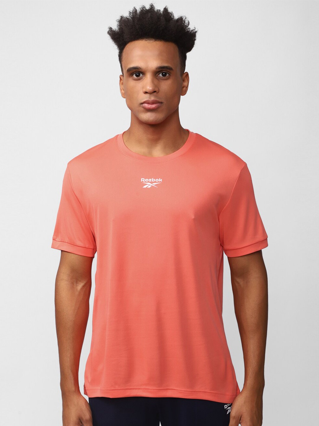 

Reebok Round Neck Brand Logo Reguar T-shirt, Orange