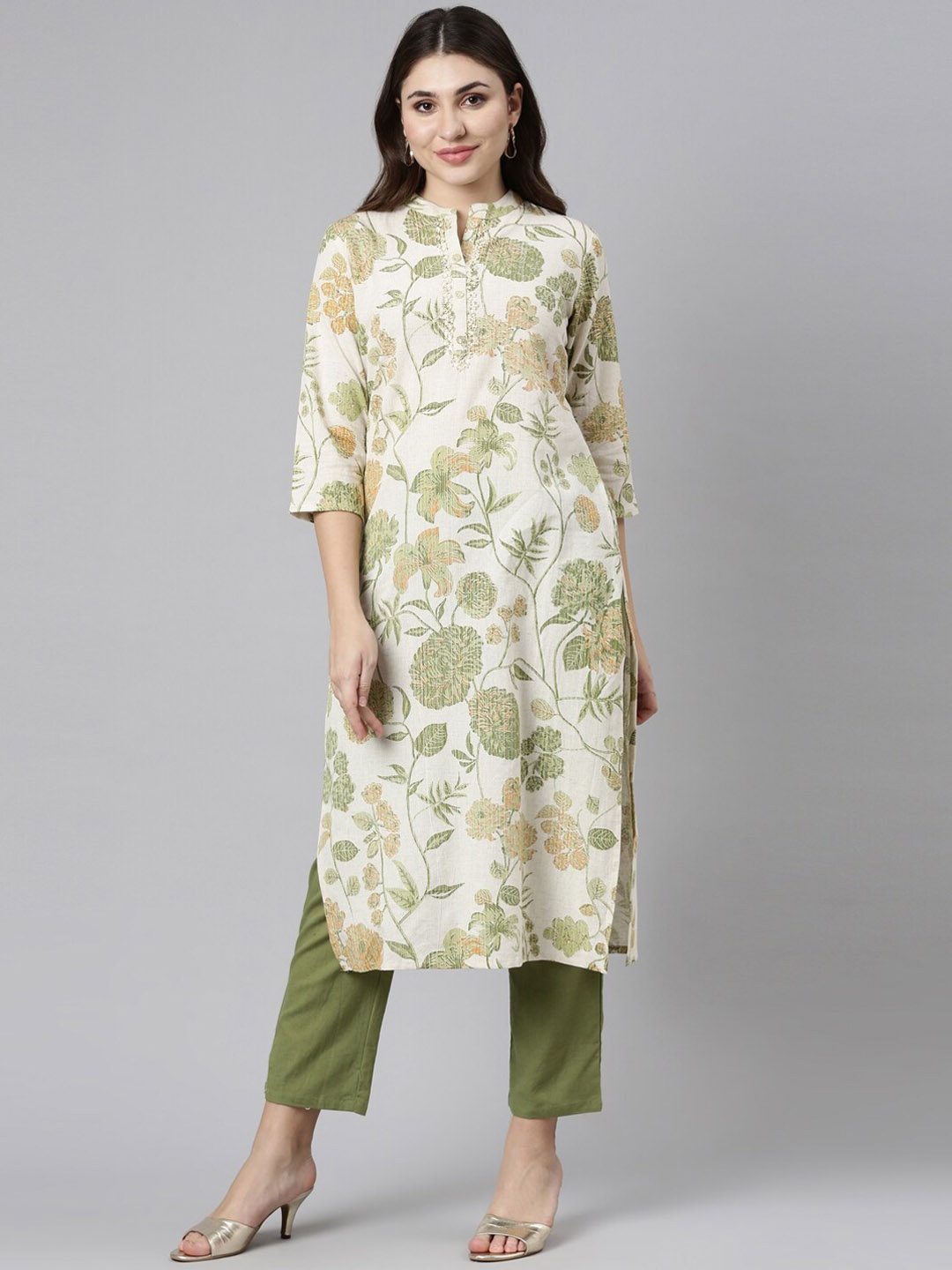 

Neerus Floral Printed Mandarin Collar Kurta With Trousers, White