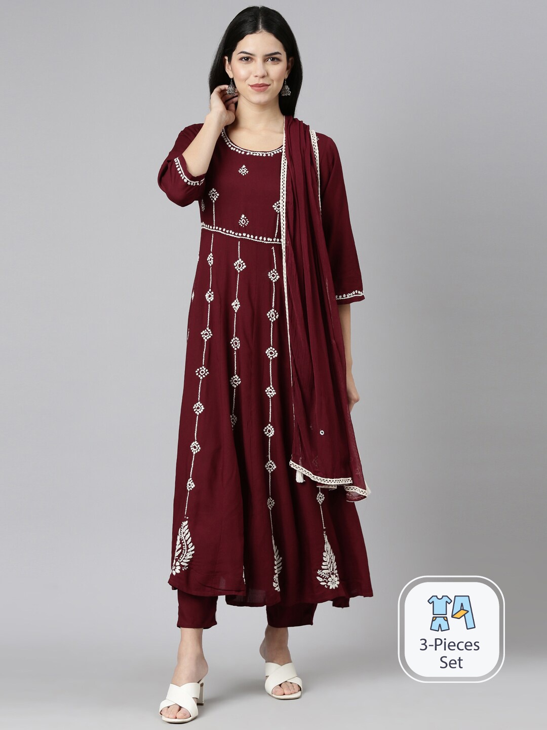 

Neerus Floral Embroidered Thread Work Kurta & Trousers With Dupatta, Burgundy