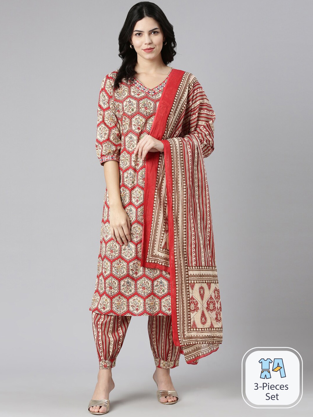 

Neerus Floral Printed Thread Work Kurta with Harem Pants & With Dupatta, Red