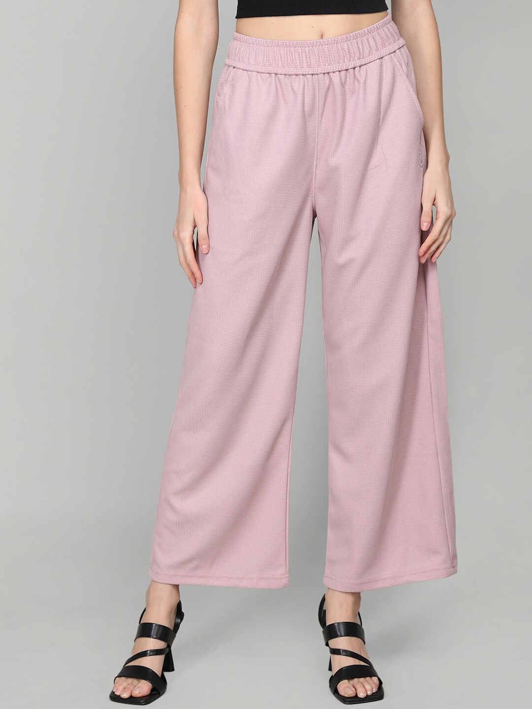 

CHKOKKO Women Mid-Rise Flared Track Pants, Mauve