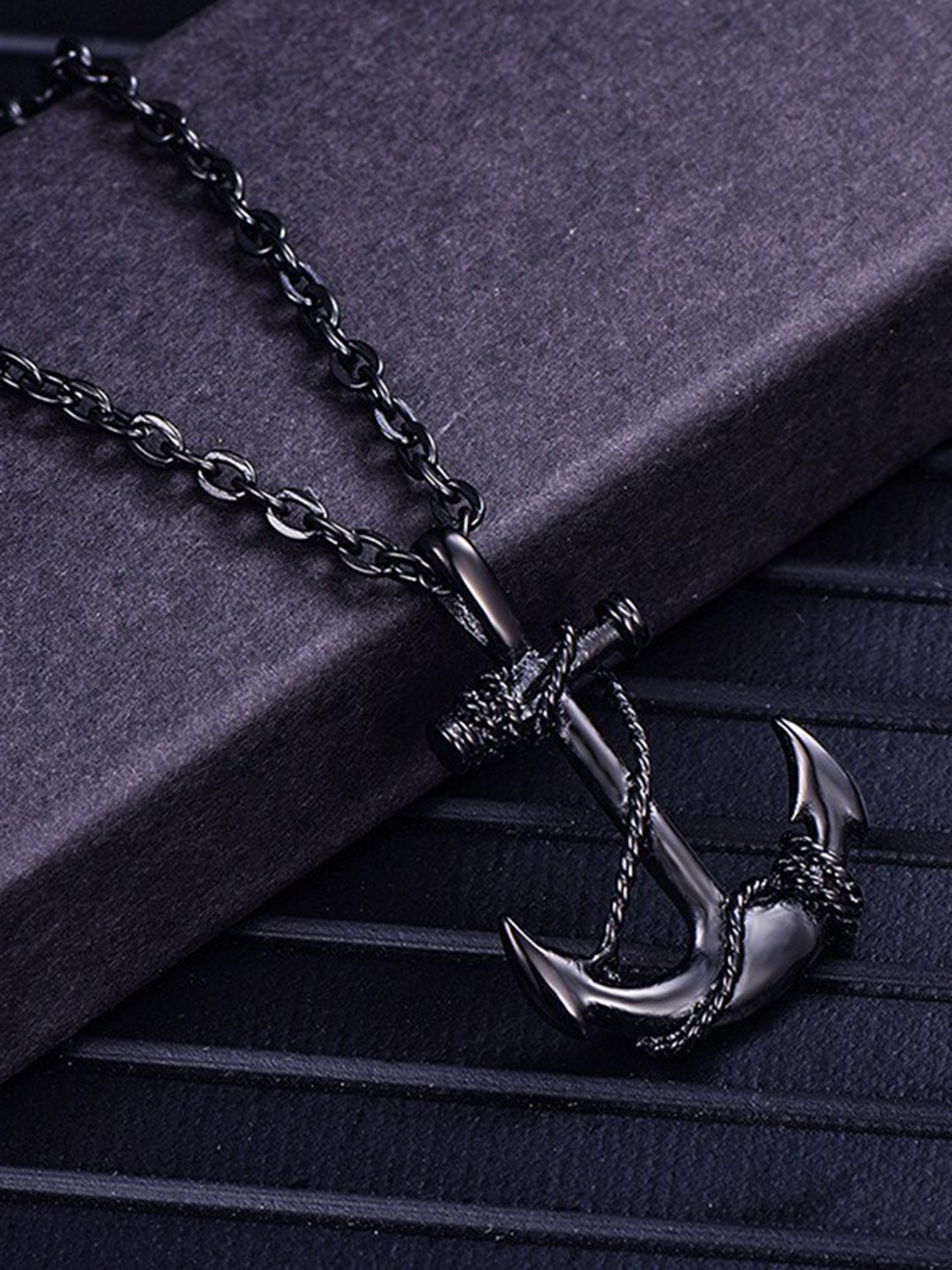 

MYKI Anchor Pendant With Chain, Black