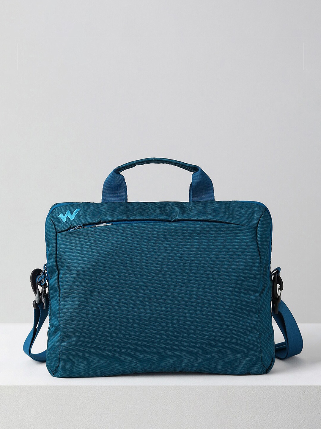 

Wildcraft Unisex Textured Messenger Bag, Blue