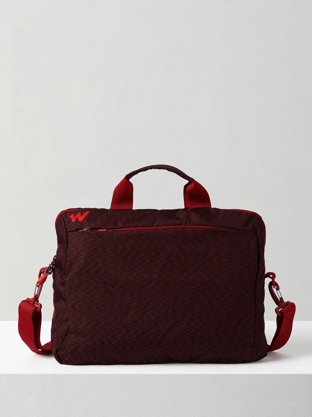 

Wildcraft Unisex Textured 15 Inch Laptop Bag, Burgundy