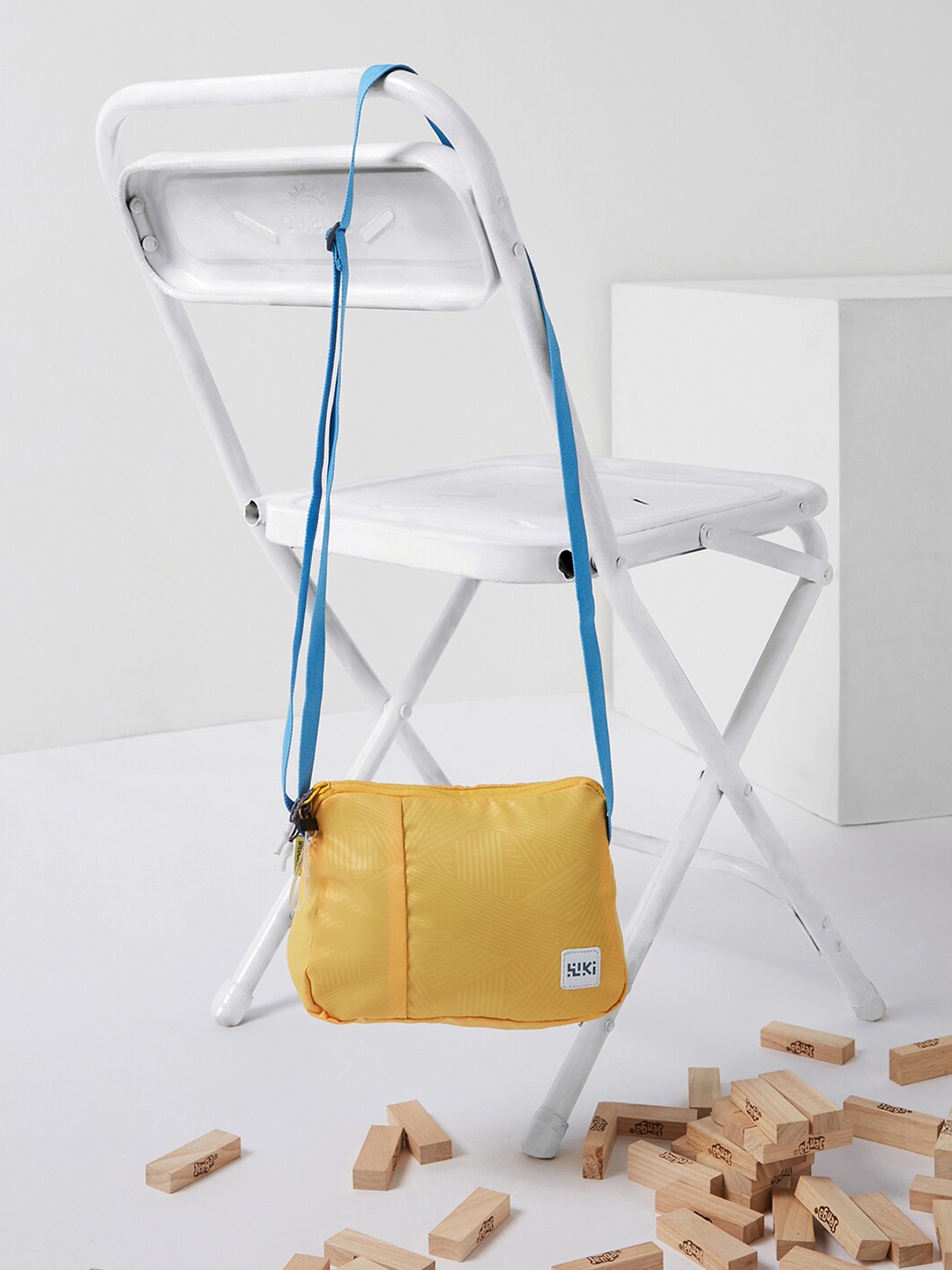 

Wildcraft Unisex Textured Messenger Bag, Yellow