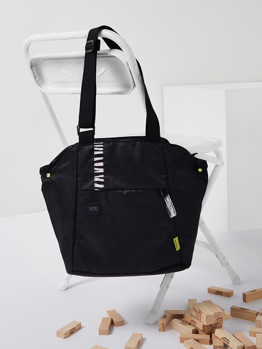 

Wildcraft Unisex Striped Messenger Bag, Black