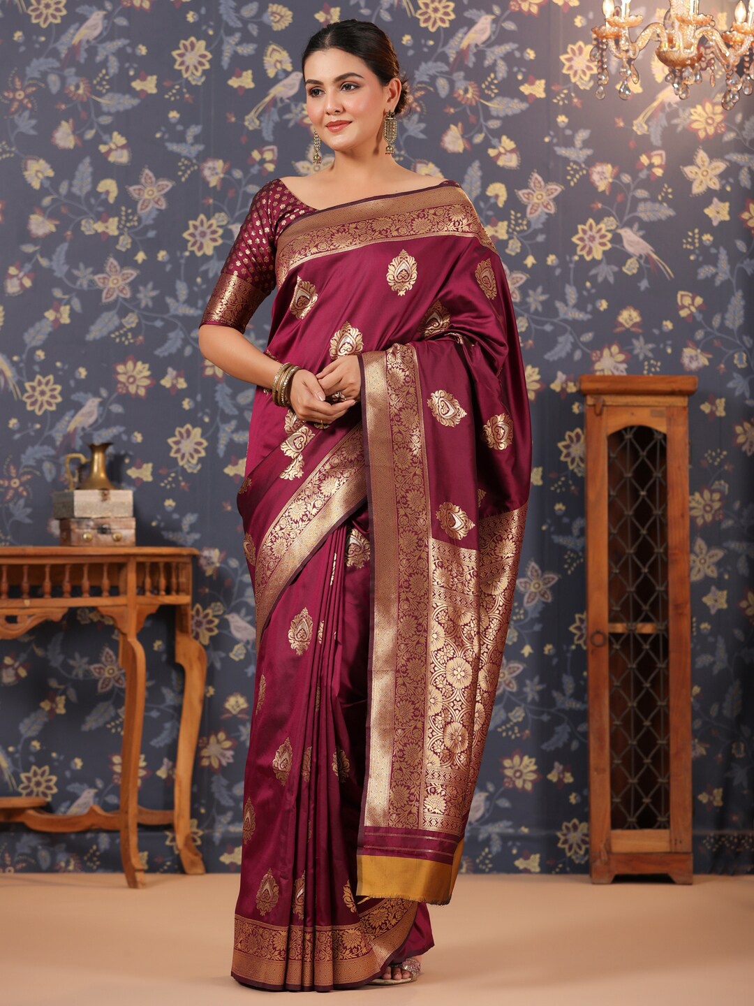 

House of Pataudi Ethnic Motifs Woven Design Banarasi Saree, Maroon