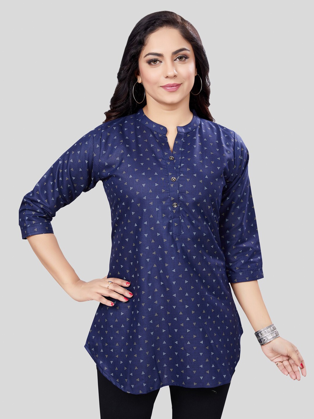 

Saree Swarg Geometric Printed Kurti, Blue