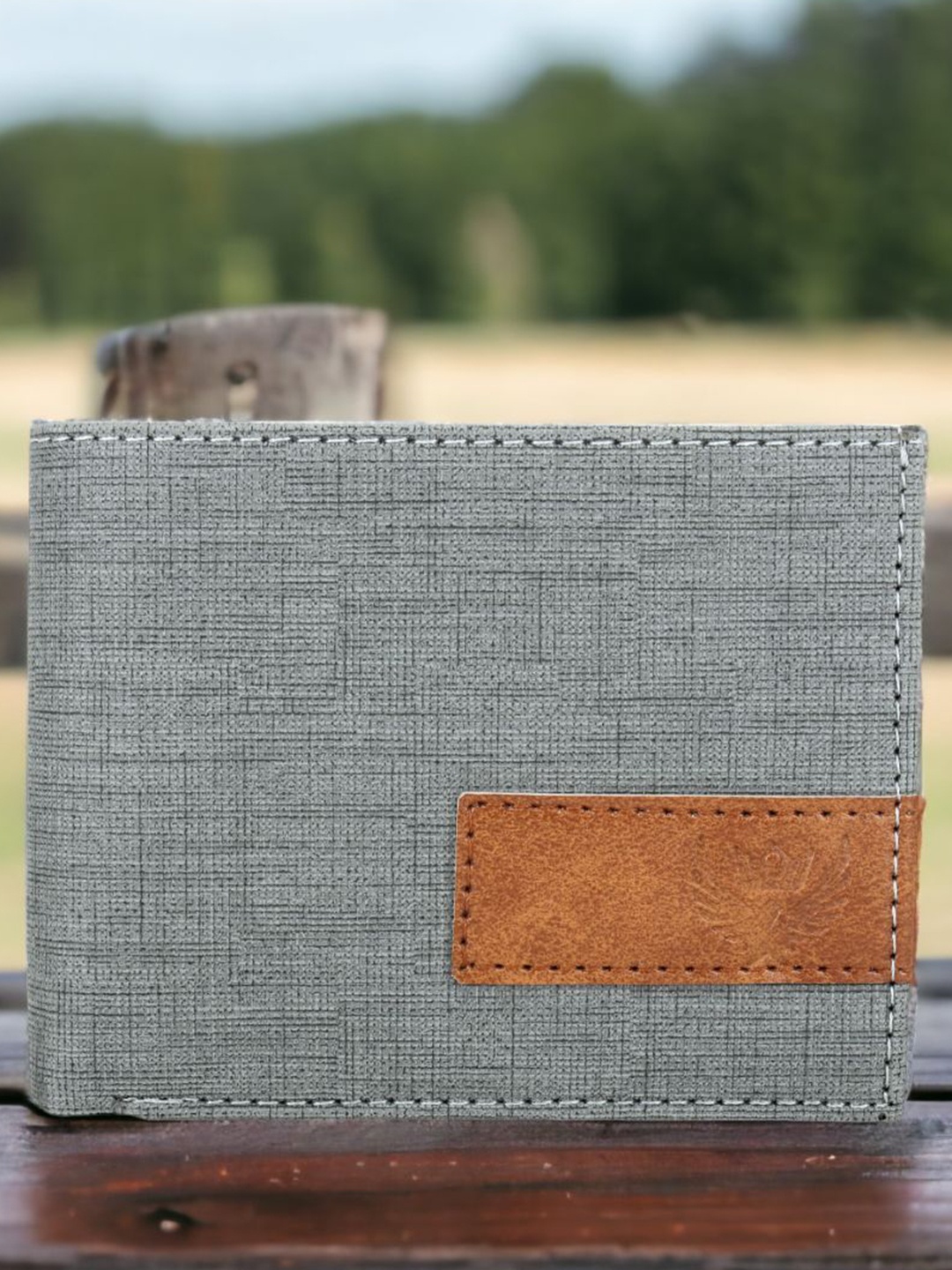 

LORENZ Men Textured Two Fold Wallet, Grey