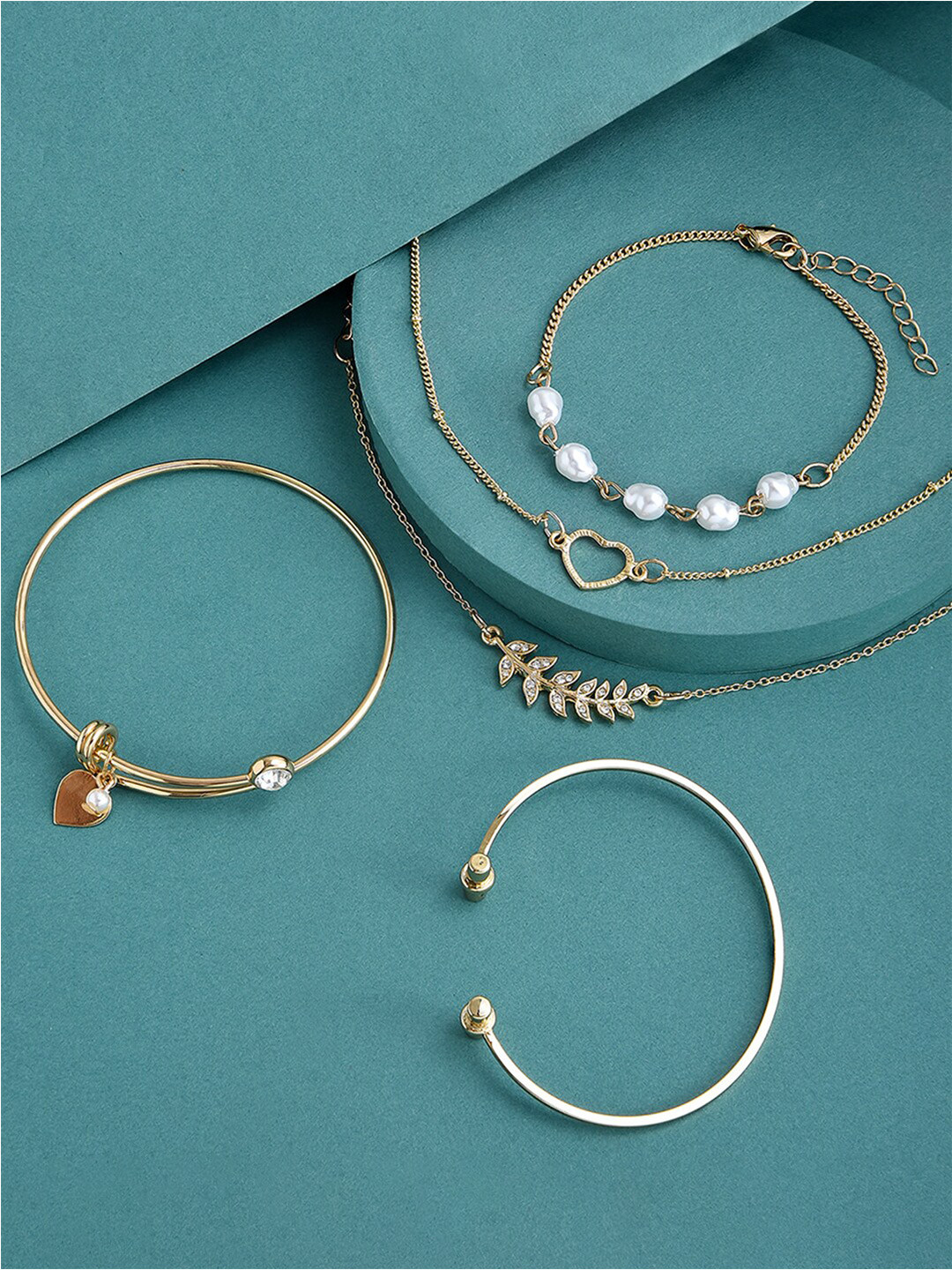 

Lilly & sparkle Set Of 5 Gold-Plated Cuff & Bracelet