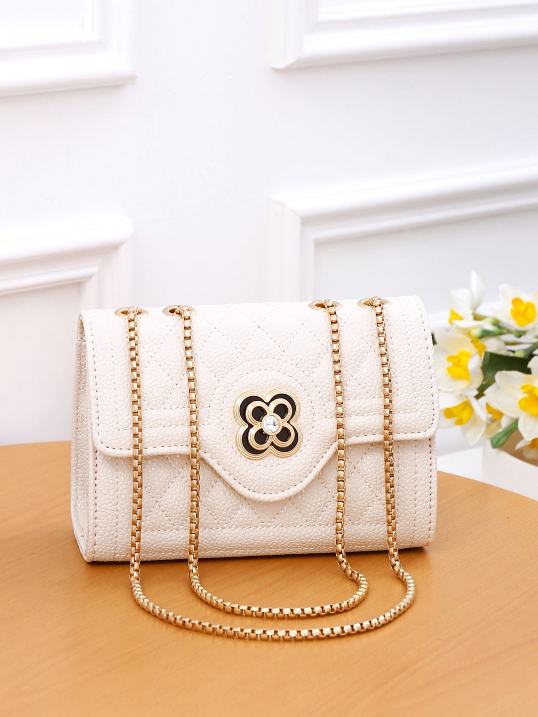 

Diva Dale Textured Structured Sling Bag, White