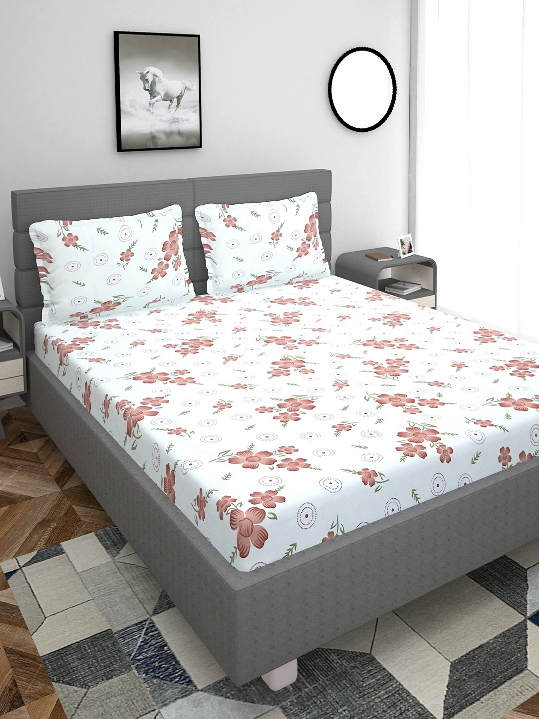 

Stylespace by Isha White & Red Floral Cotton 250 TC King Bedsheet With 2 Pillow Covers