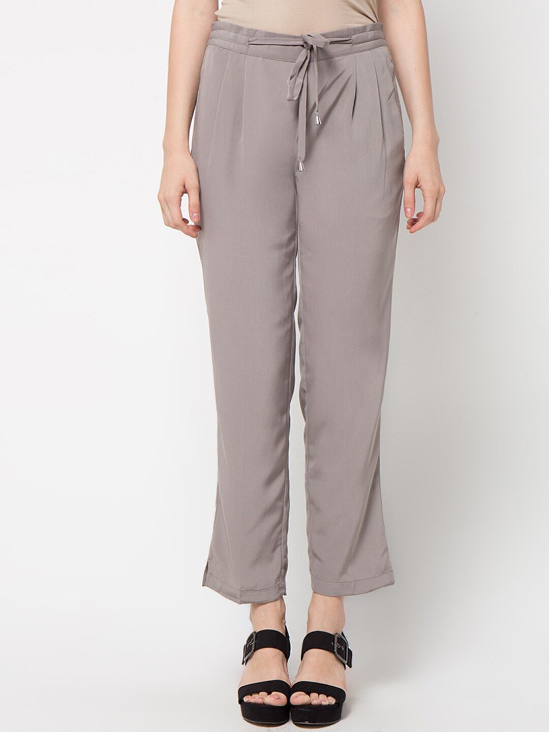 

Chanira La Parezza Women Mid-Rise Parallel Trousers, Taupe