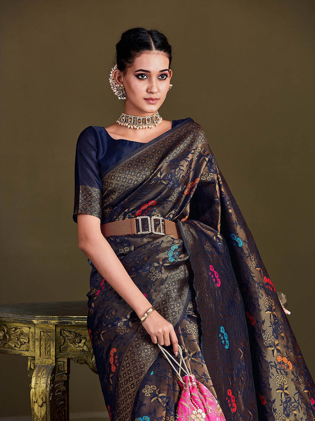 

Sangria Woven Design Saree, Navy blue