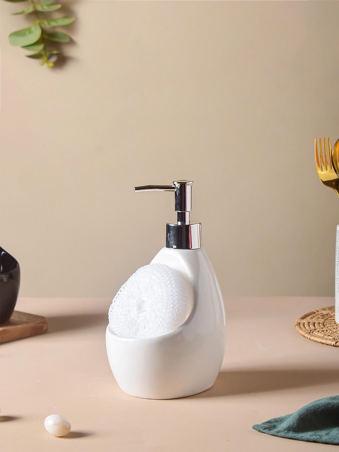 

Nestasia White Soap Dispenser With Scrubber