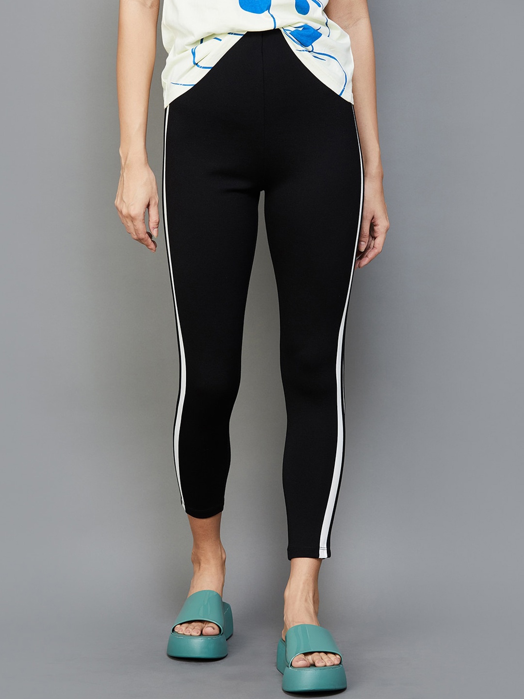 

Ginger by Lifestyle Striped Ankle Length Leggings, Black