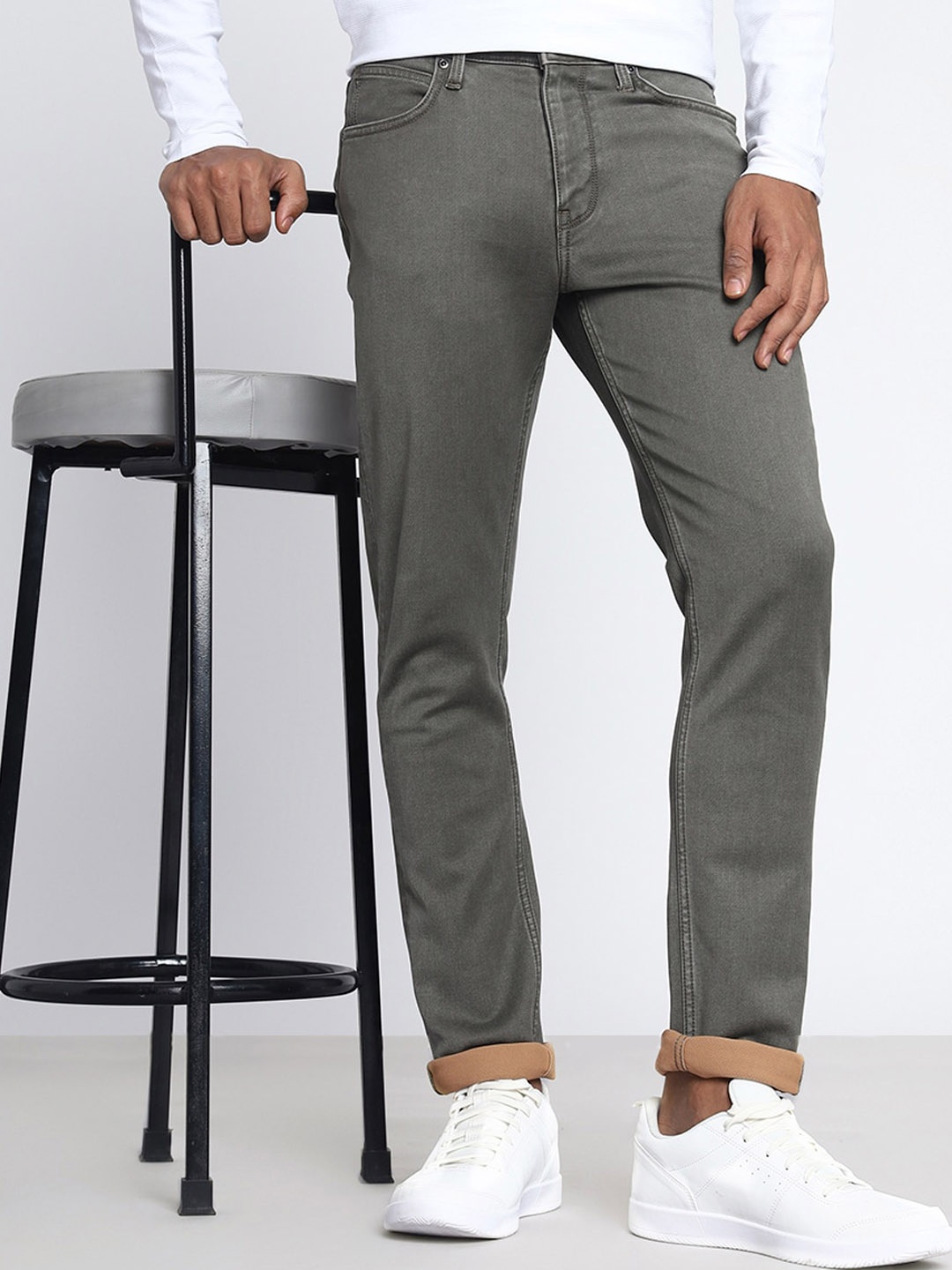 

Lee Men Bruce Mid Rise Clean Look Skinny Fit Stretchable Jeans, Grey