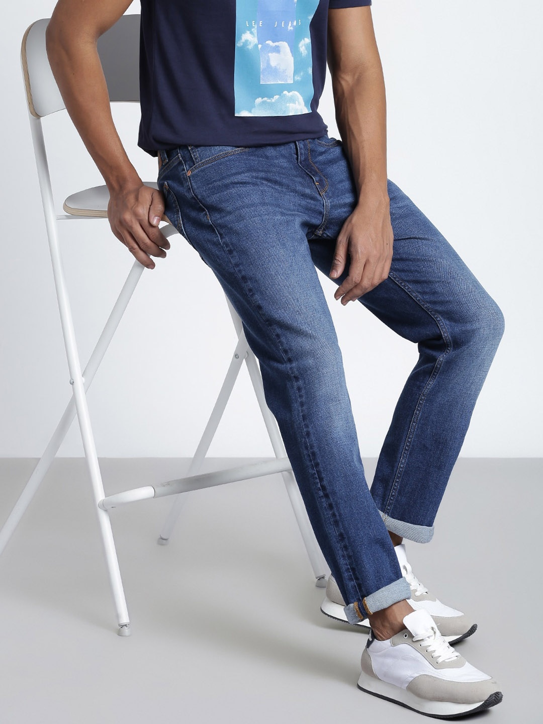 

Lee Slim Fit Mildly Distressed Light Fade Stretchable Jeans, Blue