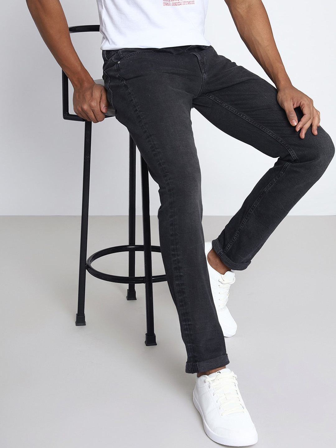 

Lee Slim Fit Mildly Distressed Stretchable Jeans, Black