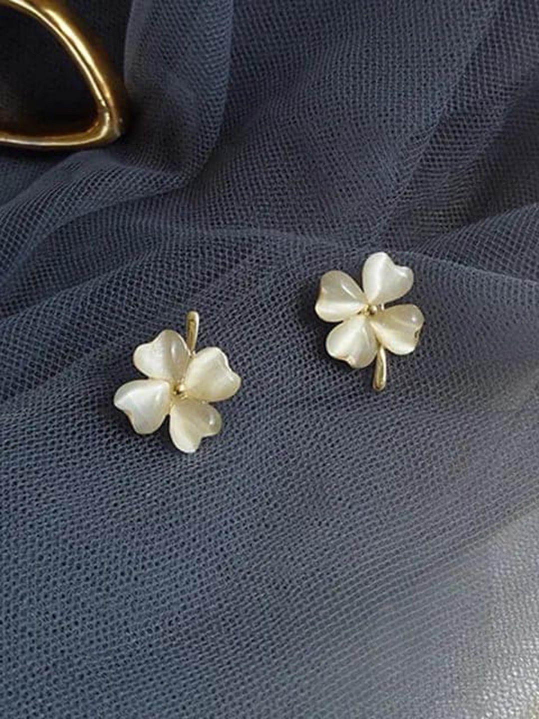 

VIEN Gold-Plated Contemporary Studs Earrings