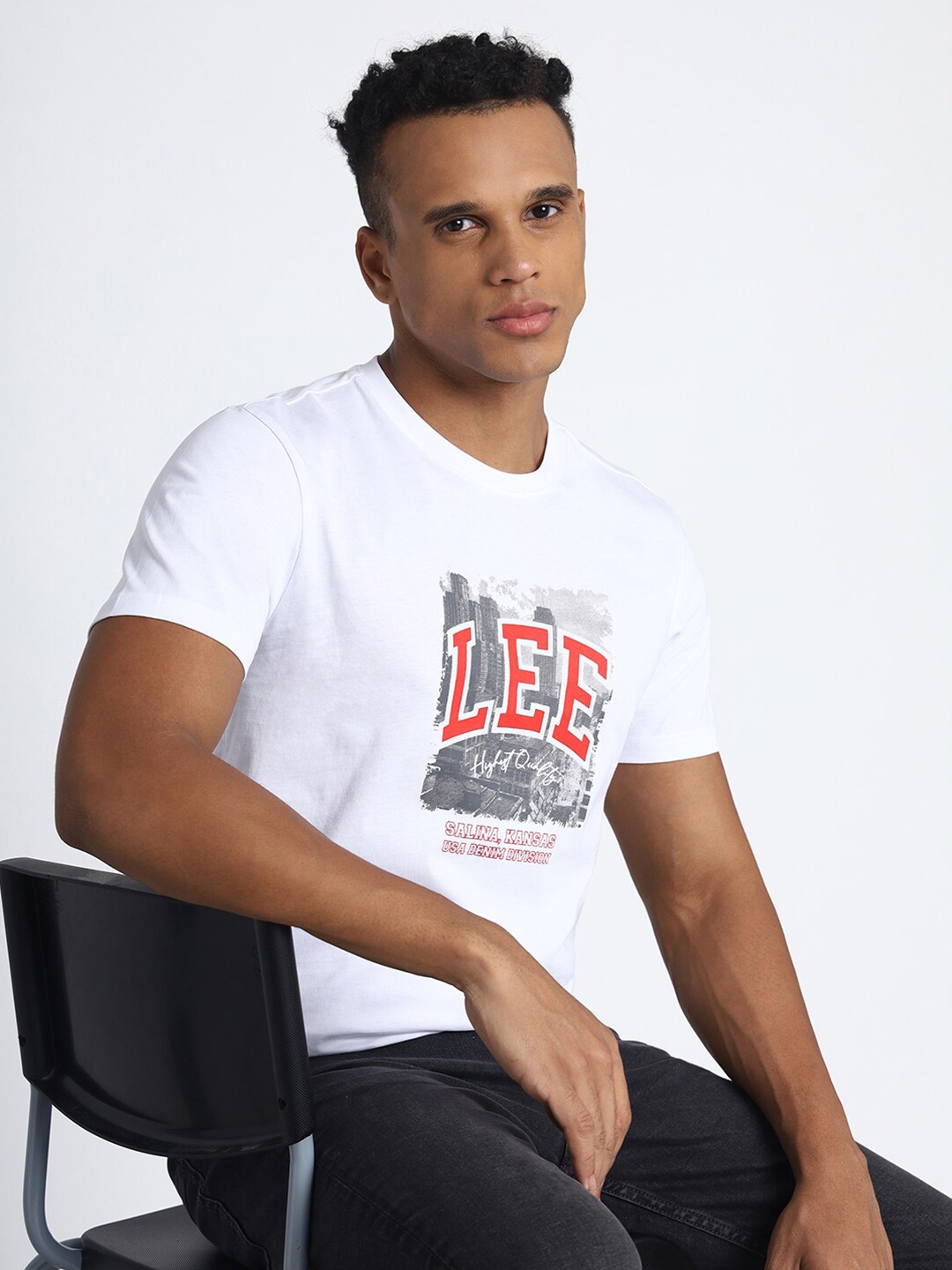 

Lee Typography Printed Slim Fit T-shirt, White