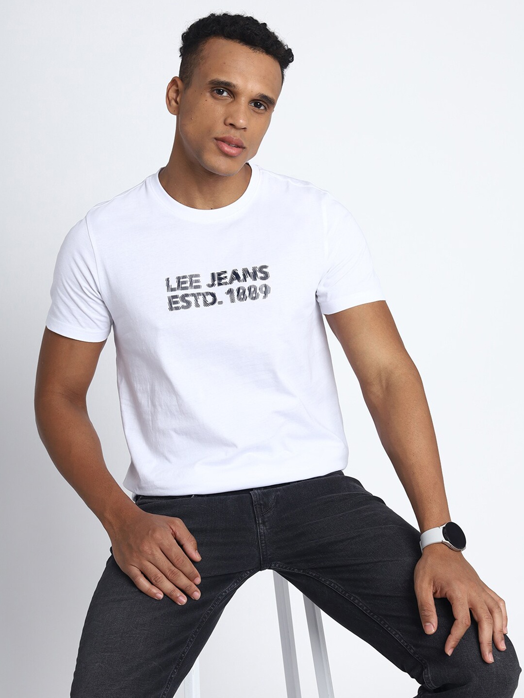 

Lee Typography Printed Slim Fit T-shirt, White