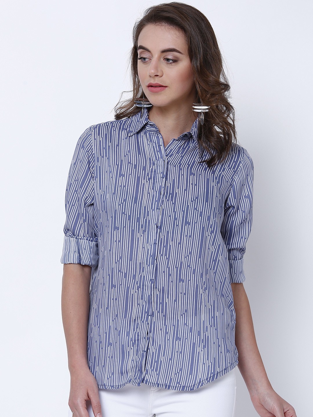 

Tokyo Talkies Women Blue Regular Fit Printed Casual Shirt