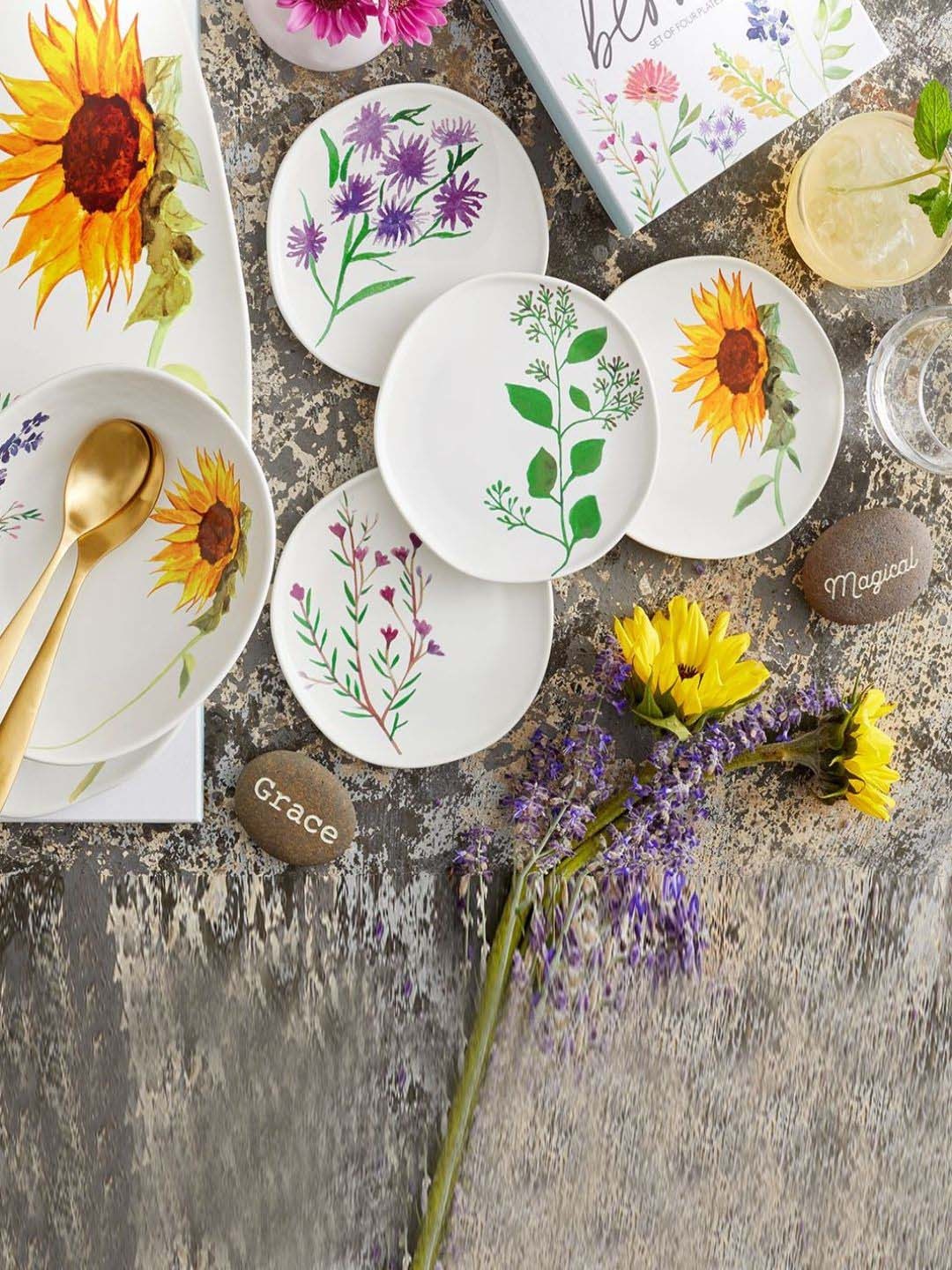 

Rosanna White 4 Pieces Appetizer Floral Printed Ceramic Matte Plates 15.88cm