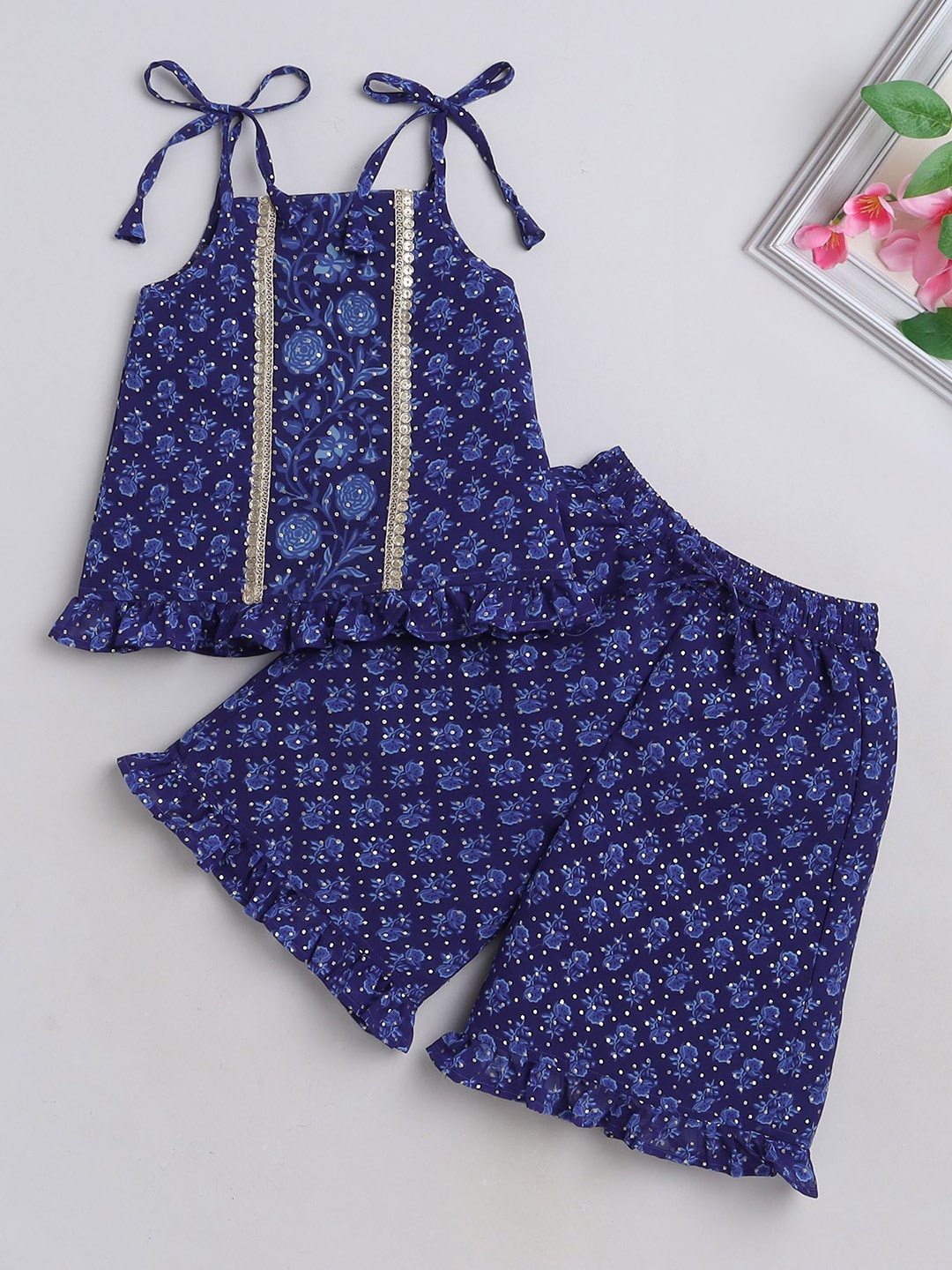 

MANY FROCKS & Girls Ethnic Motifs Printed Gotta Patti Kurta With Palazzos, Blue