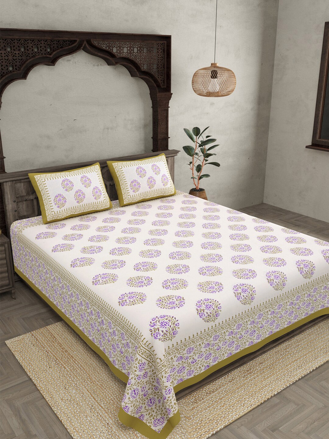 

JAIPUR FABRIC Cream-Coloured Ethnic Motifs Cotton 210 TC Queen Bedsheet & 2 Pillow Covers