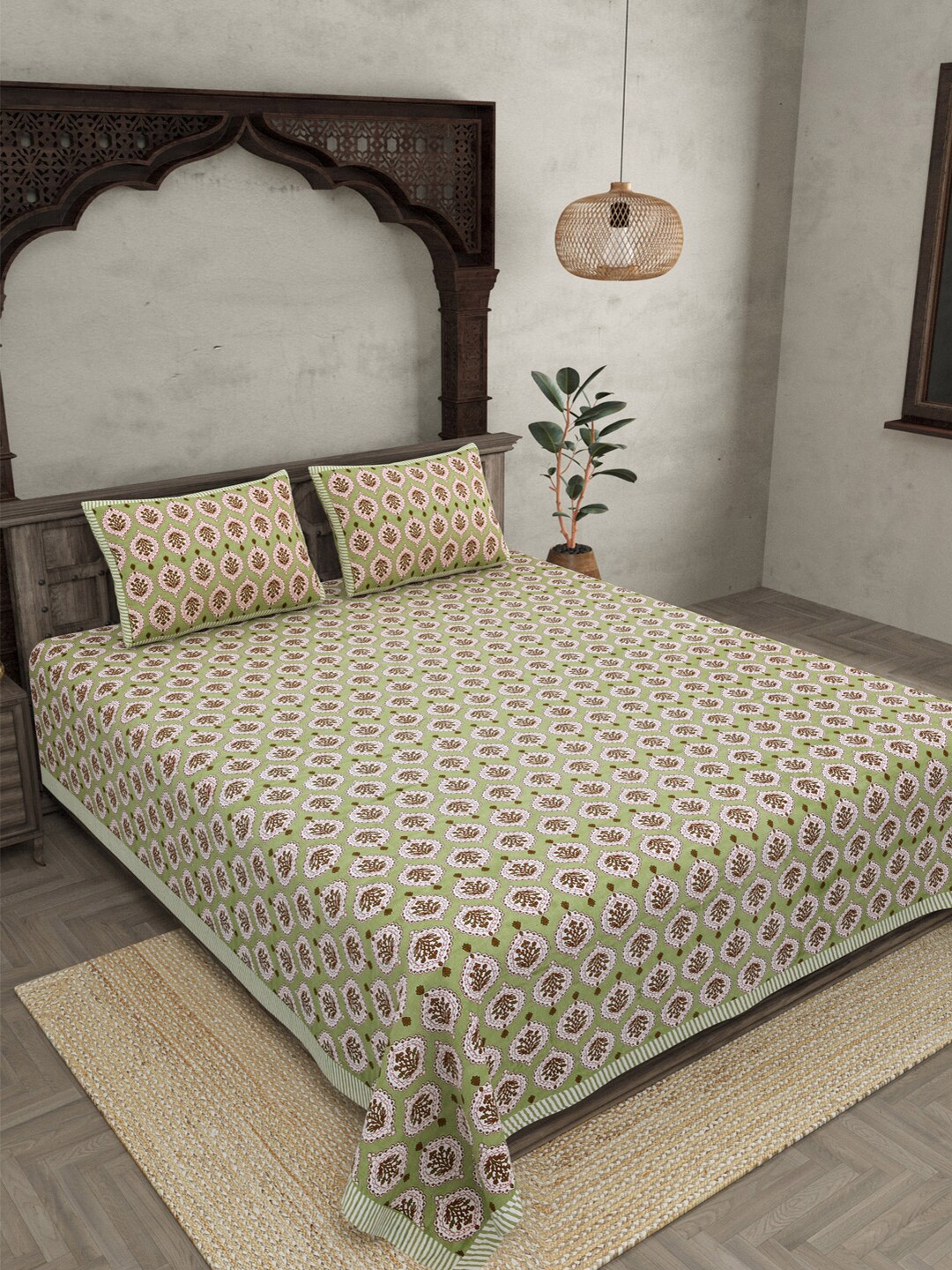 

JAIPUR FABRIC Green & White Ethnic Motifs Cotton 210 TC Queen Bedsheet Set