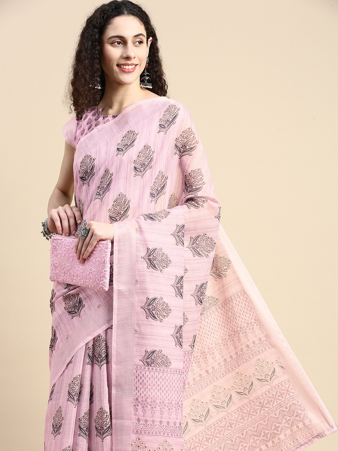 

Mitera Floral Printed Linen Blend Saree, Pink