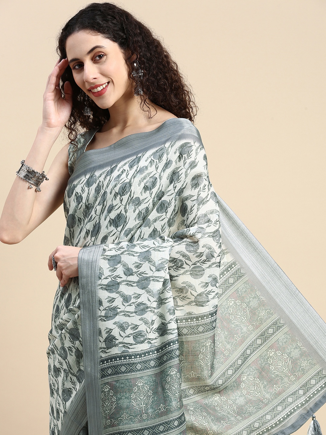 

Mitera Floral Printed Linen Blend Saree, White