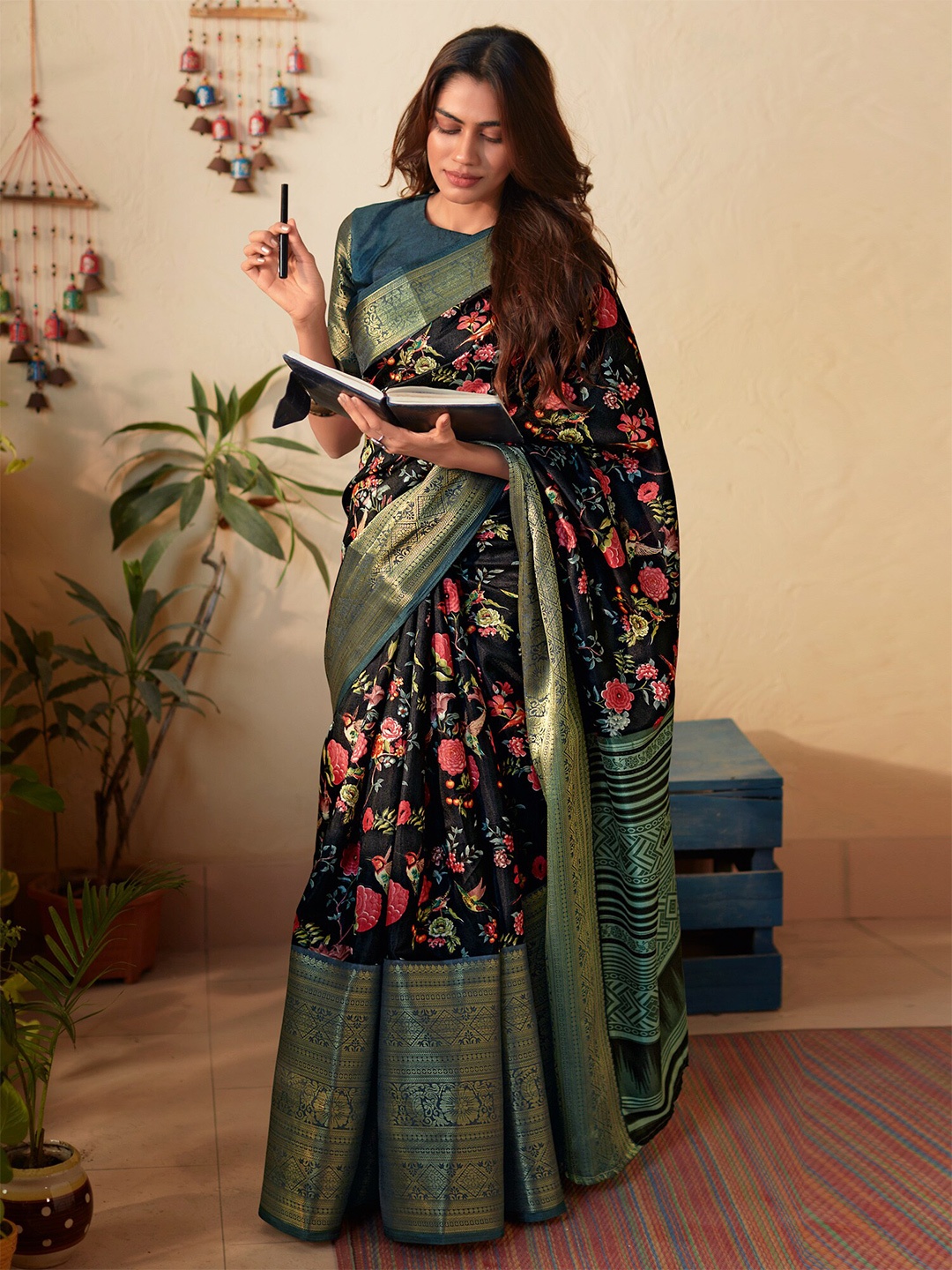 

Saree mall Floral Printed Zari Sungudi Sarees, Black