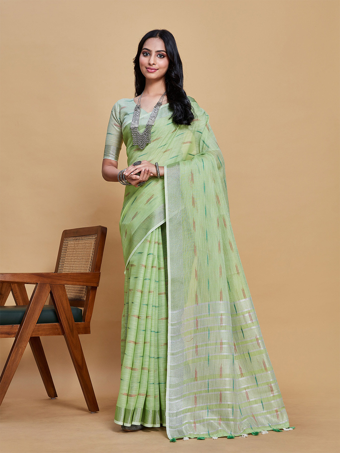 

Sangria Abstract Woven Design Zari Saree, Green
