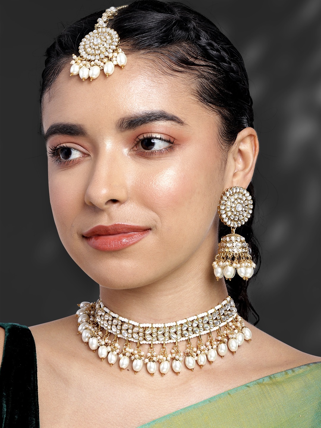 

Peora Gold-Plated Kundan Jewellery Set, White