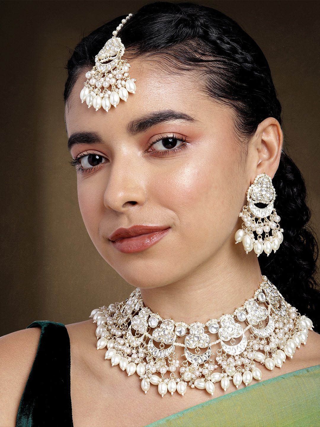 

Peora Gold-Plated Kundan Jewellery Set, White