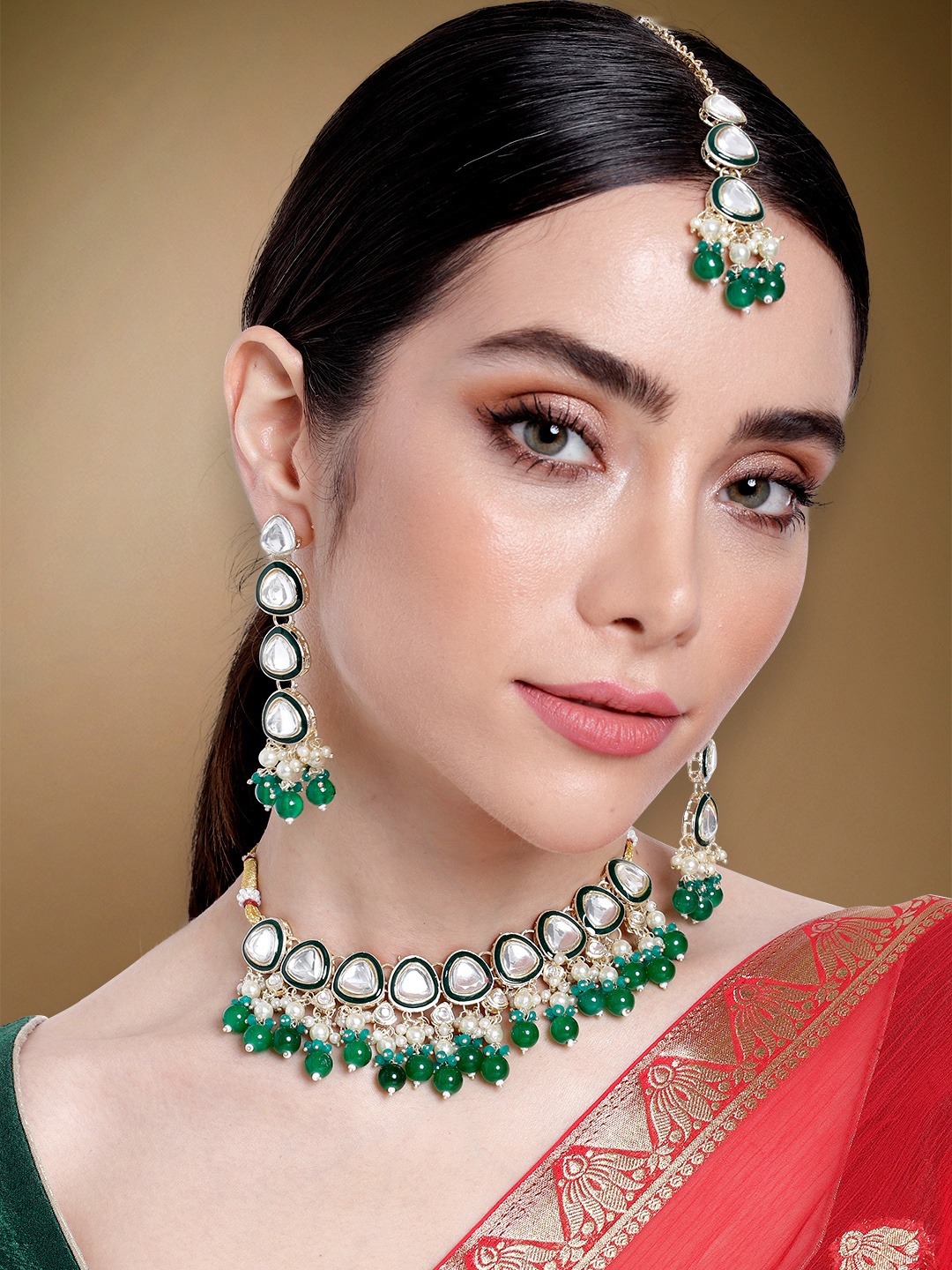 

Peora Women Gold-Plated Kundan Studded Choker Necklace with Earrings & Maang Tikka, Green