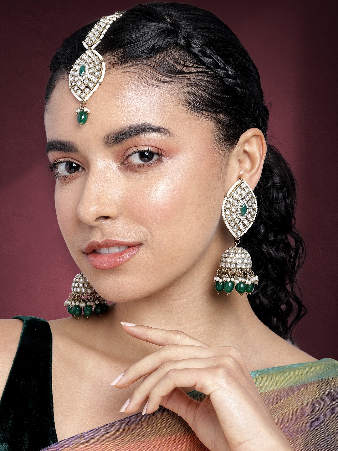 

Peora Women Gold-Plated Kundan Studded Earring with Maang Tikka, Green