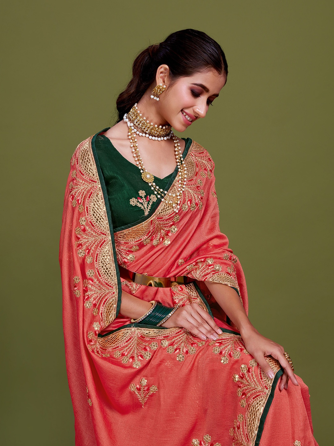 

Sangria Sequinned Embroidered Art Silk Heavy Work Saree, Peach