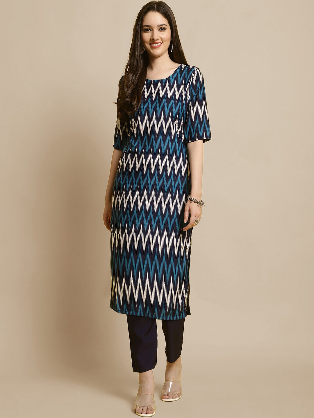 

7Threads Women Blue Printed Regular Kurta with Trousers