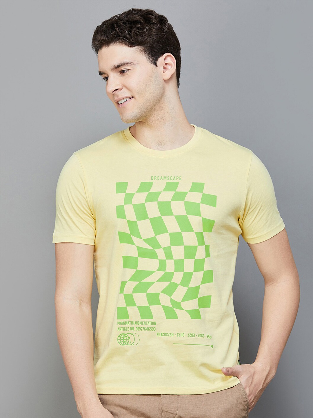 

Bossini Geometric Printed Cotton Slim Fit T-shirt, Yellow