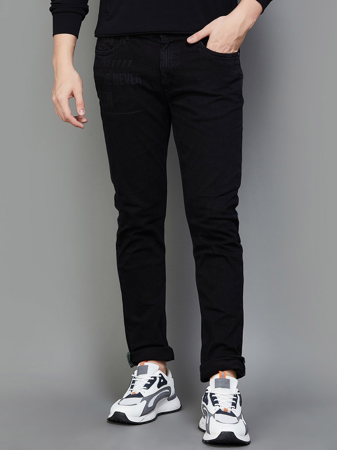 

Bossini Men Skinny Fit Clean Look Jeans, Black