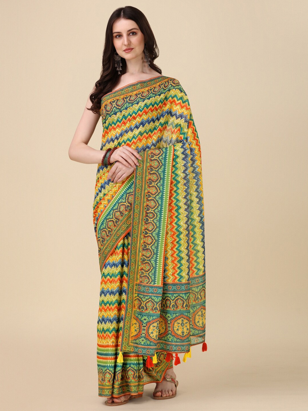 

Kaizen TEXO FAB Geometric Printed Tussar Saree, Green