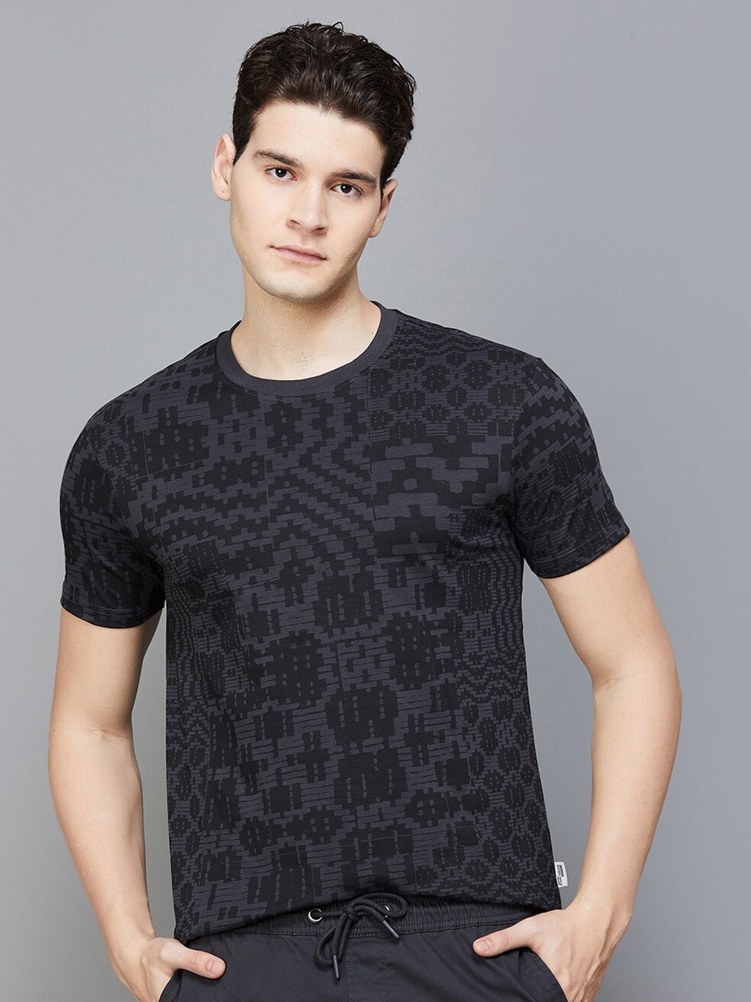 

Fame Forever by Lifestyle Abstract Printed Cotton Slim Fit T-shirt, Black